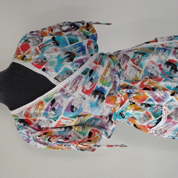 A Mere Co Resort Linen/Cotton Coverup. M/L - Picture 2 of 9